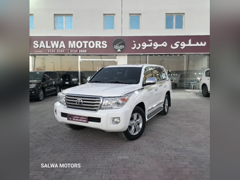 تويوتا لاند كروزر جي اكس ار 2011 اوتوماتيك 345,000 كم 8 سلندر دفع رباعي اس يو في أبيض