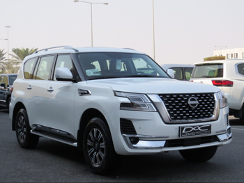نيسان  باترول  تيتانيوم  2024  اوتوماتيك  11,000 كم  6 سلندر  دفع رباعي  اس يو في  أبيض