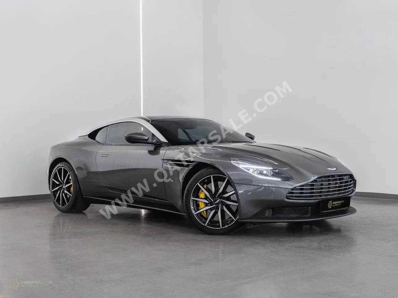 Aston Martin DB 11 2017 Automatic 23,150 Km 12 Cylinder Rear Wheel Drive (RWD) Coupe / Sport Gray