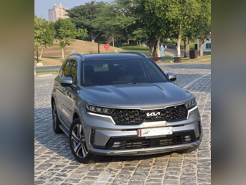 Kia Sorento 3.5 2022 Automatic 33,000 Km 6 Cylinder All Wheel Drive (AWD) SUV Gray With Warranty
