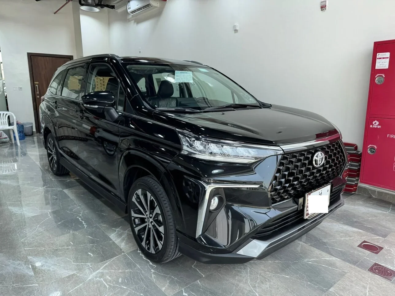 Toyota  Veloz  2025  Automatic  0 Km  4 Cylinder  Rear Wheel Drive (RWD)  SUV  Black  With Warranty