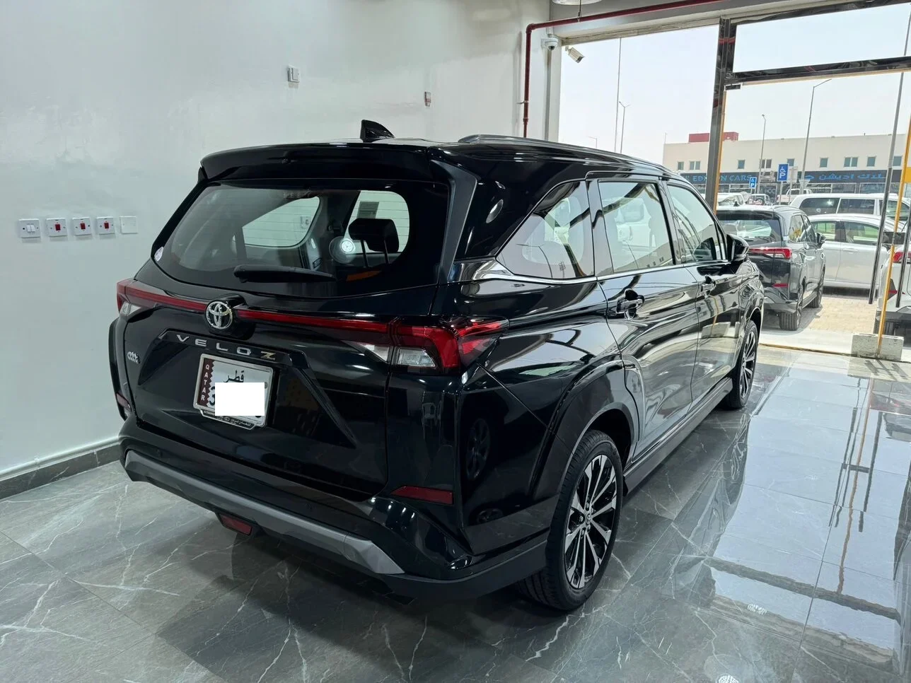 Toyota  Veloz  2025  Automatic  0 Km  4 Cylinder  Rear Wheel Drive (RWD)  SUV  Black  With Warranty