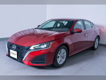 نيسان  ألتيما  2.5 اس  2023  اوتوماتيك  27,299 كم  4 سلندر  سحب امامي  سيدان  أحمر  تحت الضمان