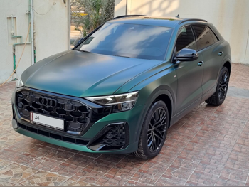 اودي  كيو 8  2025  اوتوماتيك  4,000 كم  6 سلندر  دفع رباعي  اس يو في  أخضر  تحت الضمان