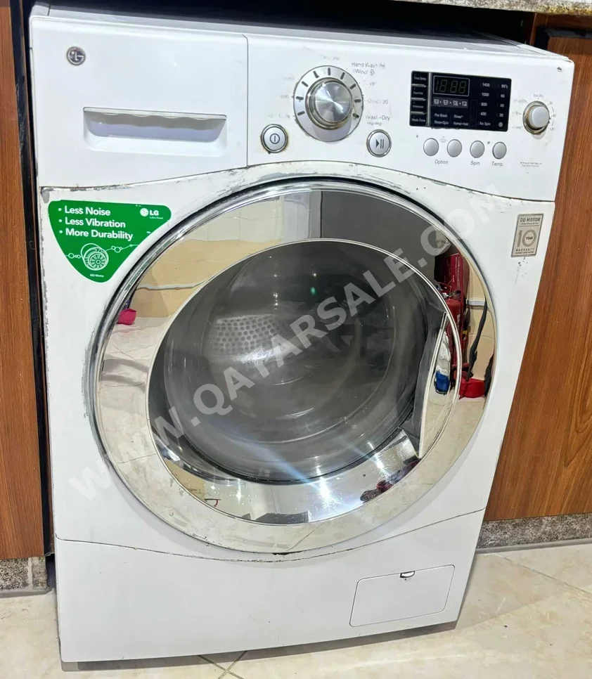 غسالة ملابس & الكل في واحد ال جي  LG \  غسالة تحميل أمامي  أبيض  اي