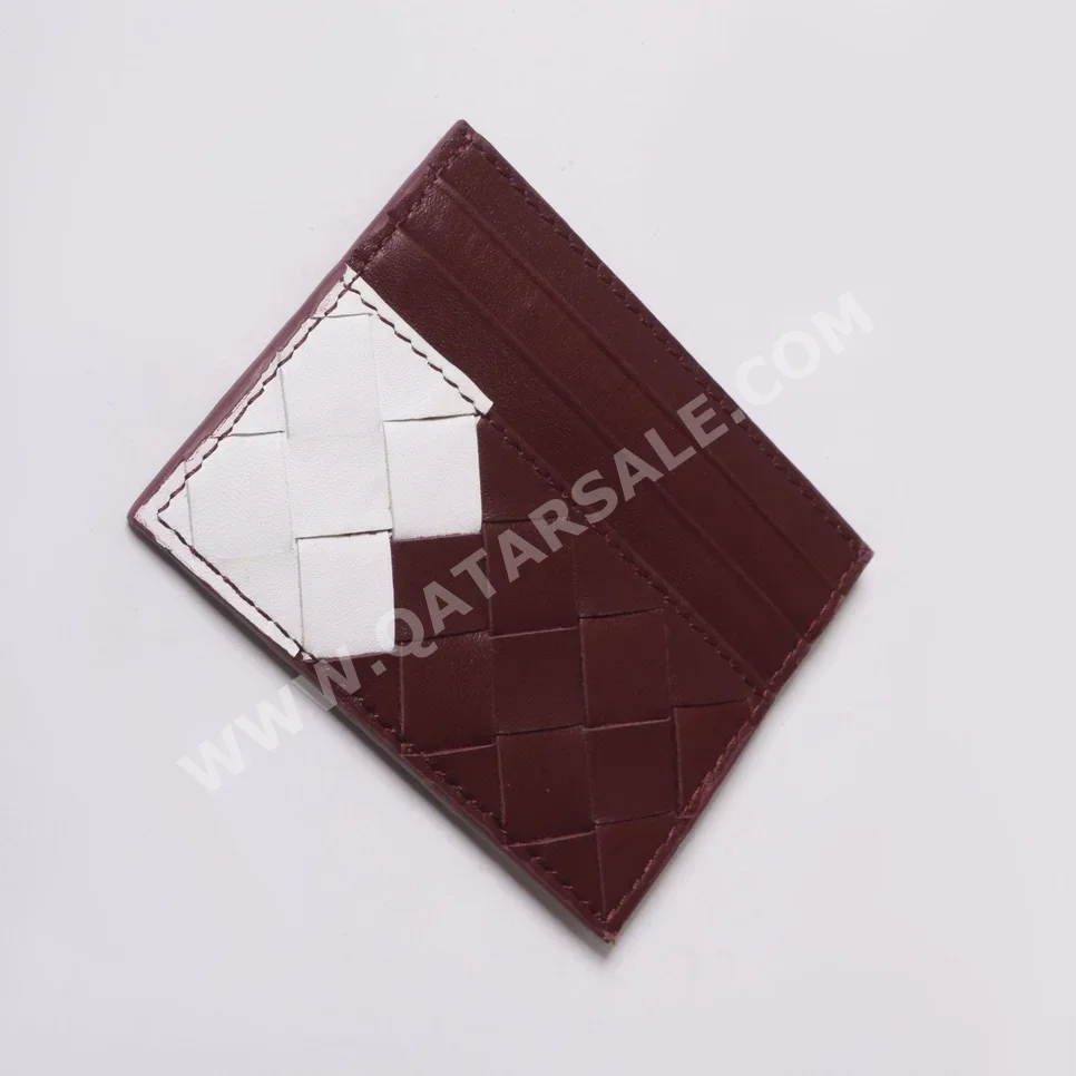 محفظة عنابي