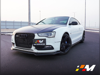 Audi  A5  3.0 T  2013  Automatic  172,000 Km  6 Cylinder  All Wheel Drive (AWD)  Coupe / Sport  White