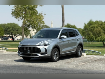 ام جي  Z5  4 سلندر  إس يو في 2 في 4  رصاصي  2025