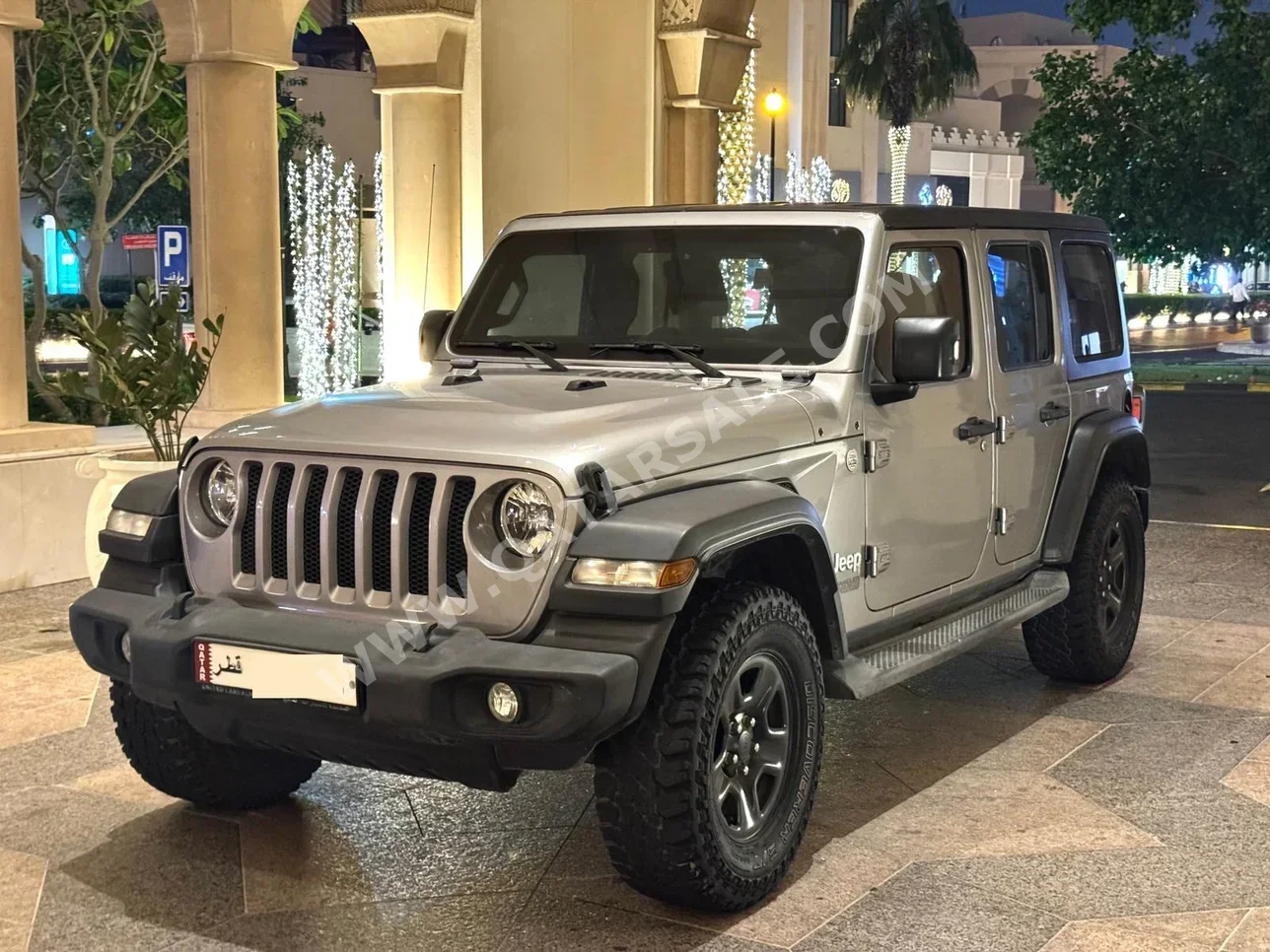 جييب  رانجلار  سبورت  2020  اوتوماتيك  52,000 كم  6 سلندر  دفع رباعي  اس يو في  رمادي