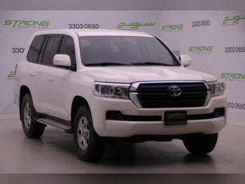 تويوتا لاند كروزر جي اكس 2016 اوتوماتيك 330,000 كم 6 سلندر دفع رباعي اس يو في أبيض