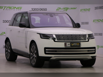 لاند روفر رنج روفر فوج اوتوبايوغرافي 2022 اوتوماتيك 79,000 كم 6 سلندر دفع رباعي اس يو في أبيض تحت الضمان
