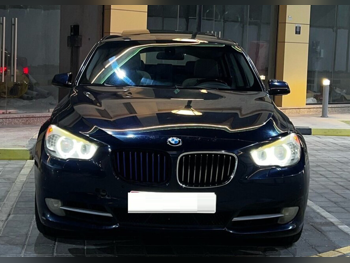 بي ام دبليو الفئة - الخامسة 535i GT 2011 اس ام جي 170,000 كم 6 سلندر دفع خلفي سيدان ازرق
