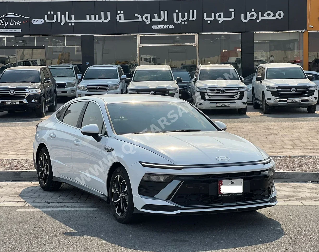 Hyundai  Sonata  2024  Automatic  18,000 Km  4 Cylinder  Front Wheel Drive (FWD)  Sedan  White  With Warranty