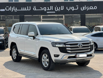 تويوتا  لاند كروزر  جي اكس ار  2024  اوتوماتيك  35,000 كم  6 سلندر  دفع رباعي  اس يو في  أبيض  تحت الضمان