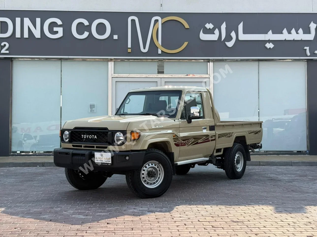 Toyota  Land Cruiser  LX  2024  Automatic  14,000 Km  6 Cylinder  Four Wheel Drive (4WD)  Pick Up  Beige  With Warranty