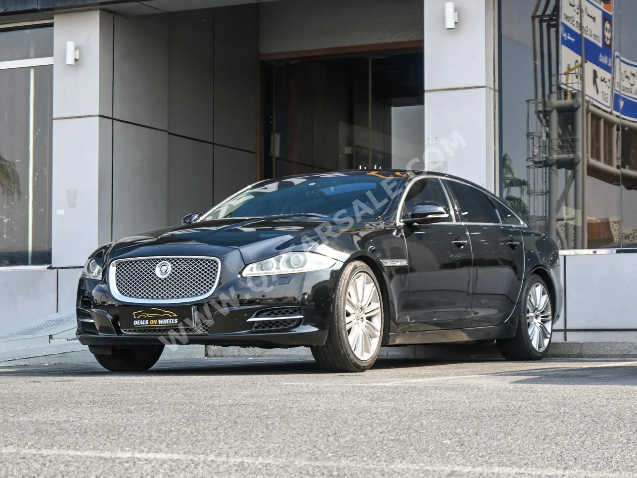 جاكوار أكس جي ال بريميموم لوكسري 2010 اوتوماتيك 133,000 كم 8 سلندر دفع خلفي كوبيه \ سبورت أسود