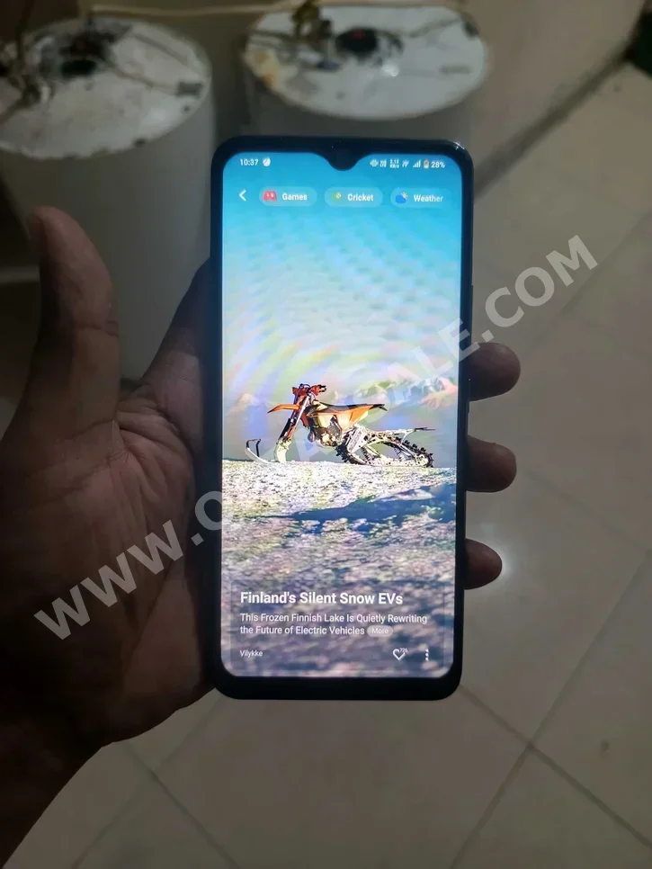 هواتف نقالة - أسود  - 8 جيجابايت