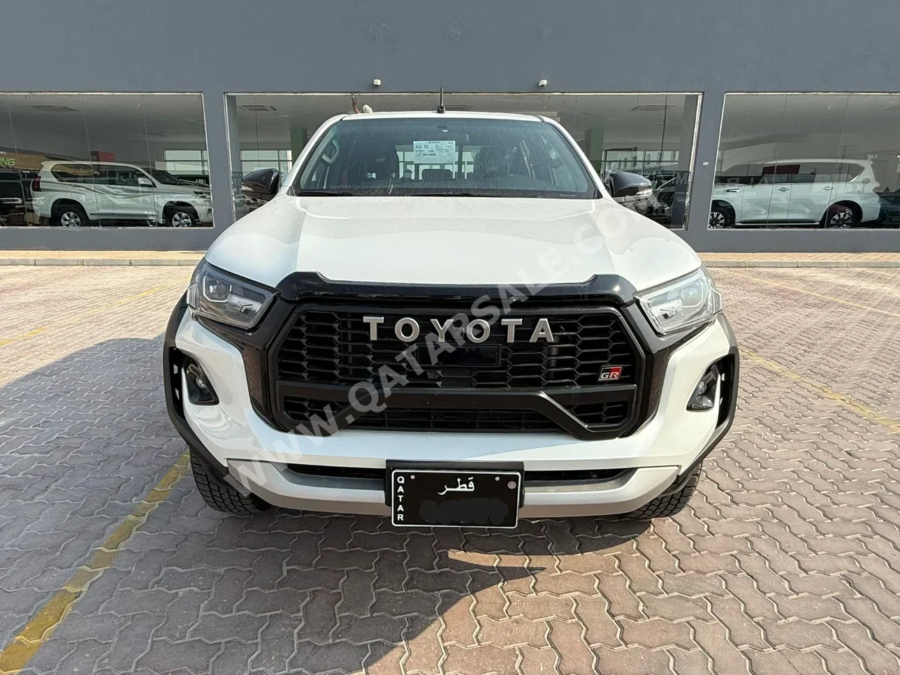 Toyota  Hilux  GR Sport  2025  Automatic  0 Km  6 Cylinder  Four Wheel Drive (4WD)  Pick Up  White  With Warranty