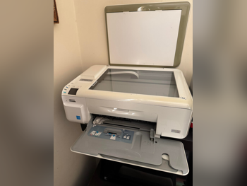 اتش بي  - طباعة ملونة  الكل في واحد  - ايثرنيت