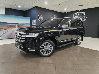 تويوتا  لاند كروزر  في اكس ار توين توربو  2023  اوتوماتيك  48,000 كم  6 سلندر  دفع رباعي  اس يو في  أسود  تحت الضمان