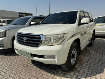Toyota  Land Cruiser  GXR  2009  Automatic  280,000 Km  6 Cylinder  Four Wheel Drive (4WD)  SUV  White
