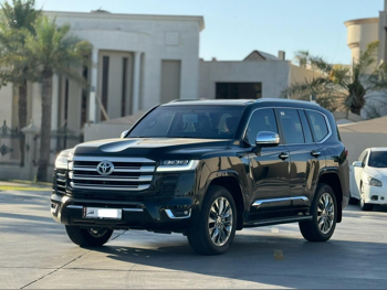 تويوتا  لاند كروزر  6 سلندر  إس يو في 4 في 4  أسود  2025