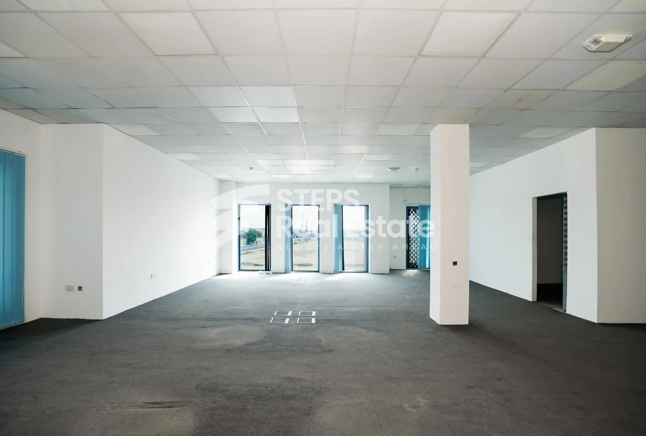 مكاتب تجارية - غير مفروشة  - الدوحة  - فريج النصر