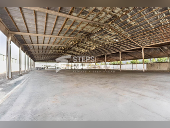 مخازن و مستودعات - الوكرة  - بركة العوامر  -المساحة: 5500 متر مربع