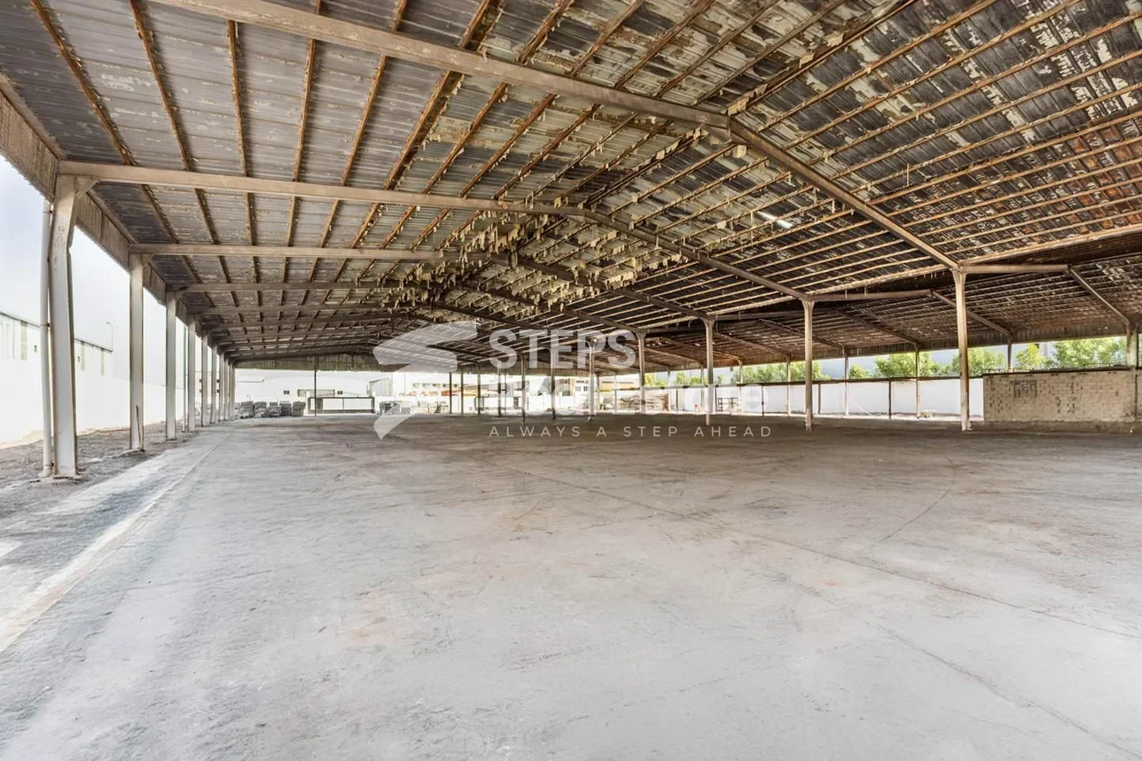 Warehouses & Stores - Al Wakrah  - Barkit Al Awamer  -Area Size: 5500 Square Meter