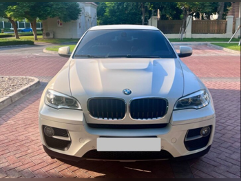 بي ام دبليو  الفئة - اكس  اكس 6  2014  اوتوماتيك  86,000 كم  6 سلندر  دفع رباعي  اس يو في  أبيض