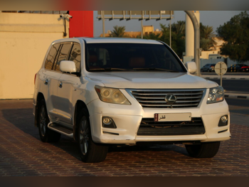 Lexus  LX  570  2011  Automatic  337,000 Km  8 Cylinder  Four Wheel Drive (4WD)  SUV  Pearl