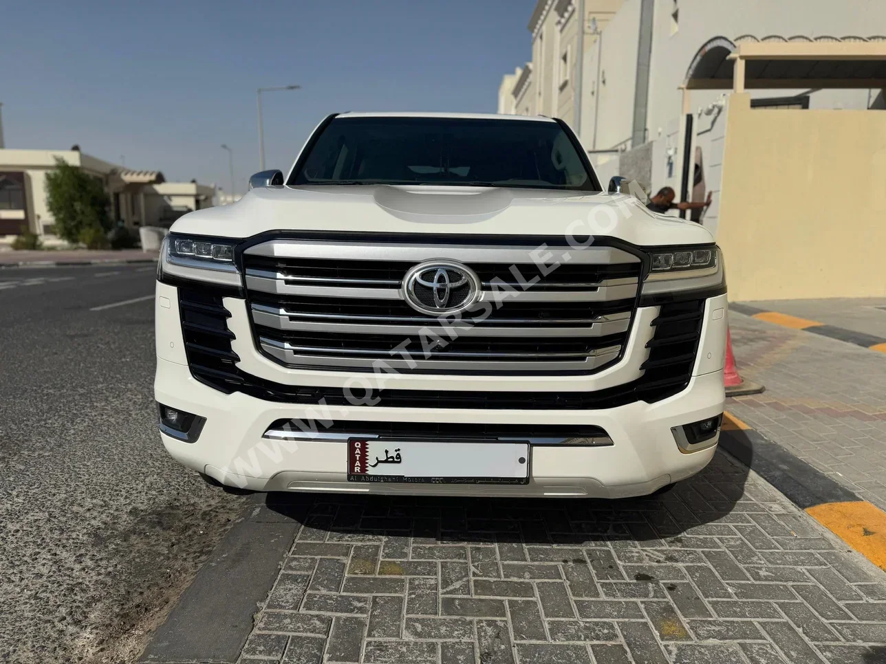 Toyota  Land Cruiser  VX Twin Turbo  2023  Automatic  19,500 Km  6 Cylinder  Four Wheel Drive (4WD)  SUV  White  With Warranty