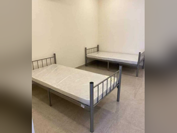 Beds - Lifestyle - Single - Gray - Mattress Included