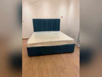 Beds - Lifestyle - Queen - Green - Mattress Included
