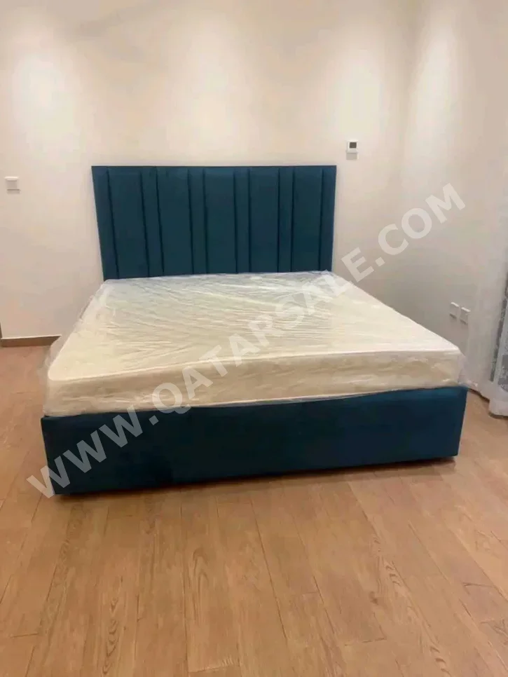 Beds - Lifestyle  - Queen  - Green  - Mattress Included