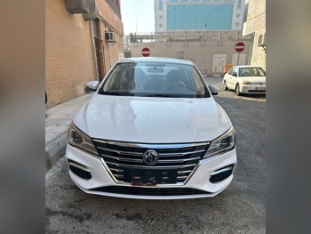 ام جي ام جي 5 4 سلندر سيدان أبيض 2026