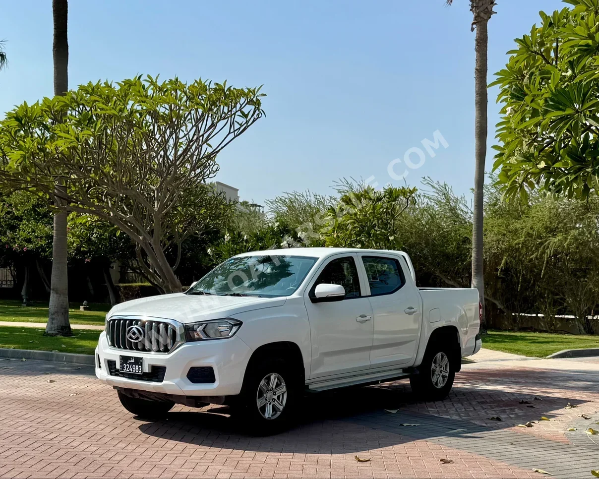 Maxus  T60  2021  Automatic  36,500 Km  4 Cylinder  Four Wheel Drive (4WD)  Pick Up  White