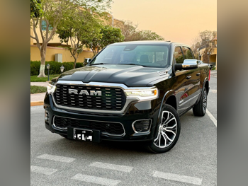 دودج  رام  تنكستين  2025  اوتوماتيك  10,400 كم  6 سلندر  دفع رباعي  بيكب  أسود  تحت الضمان