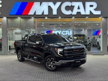 GMC  Sierra  SLT  2024  Automatic  9,000 Km  8 Cylinder  Four Wheel Drive (4WD)  Pick Up  Black  With Warranty