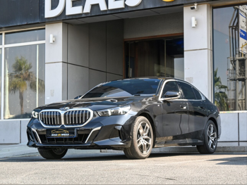 BMW  5-Series  520i  2024  Automatic  31,000 Km  4 Cylinder  Rear Wheel Drive (RWD)  Sedan  Black