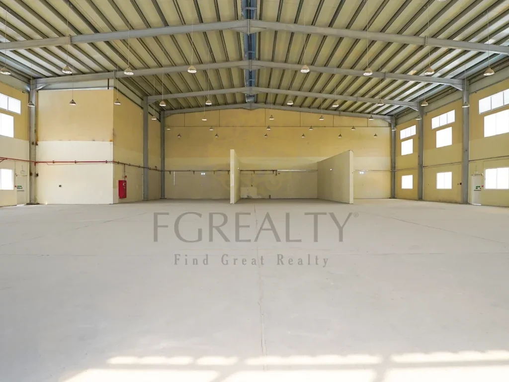 Warehouses & Stores - Al Wakrah  - Barkit Al Awamer  -Area Size: 2000 Square Meter