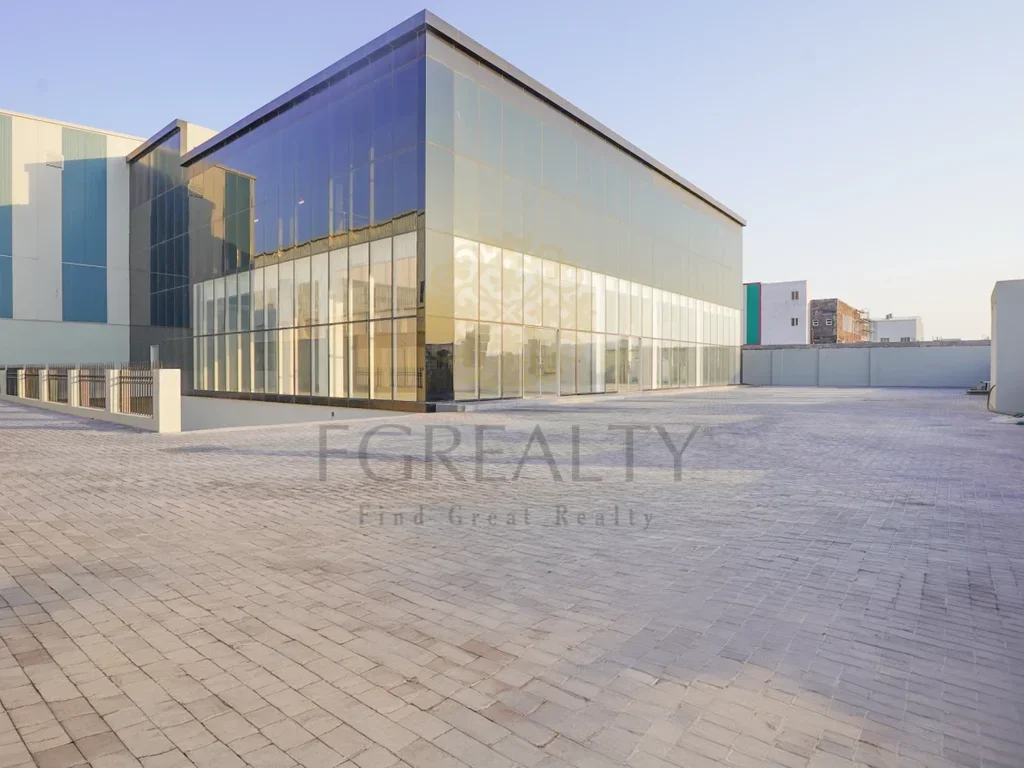 Warehouses & Stores - Al Wakrah  - Barkit Al Awamer  -Area Size: 4517 Square Meter