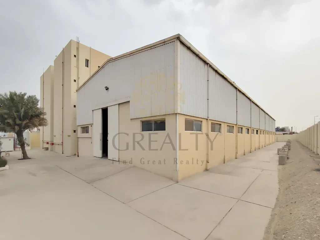 Warehouses & Stores - Al Rayyan  - Industrial Area  -Area Size: 6000 Square Meter