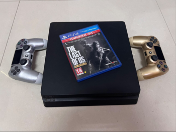 Video Games Consoles - Sony - PlayStation 4 - 512 GB -Included Controllers: 2