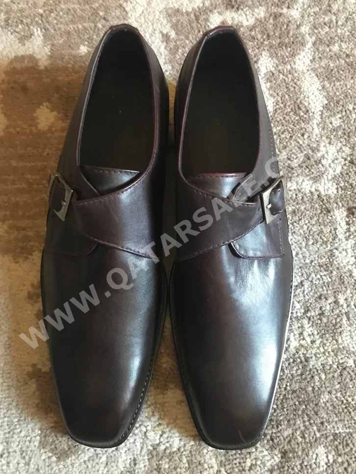 أحذية جلد اصلي  بنى مقاس 41  ايطاليا  رجالي