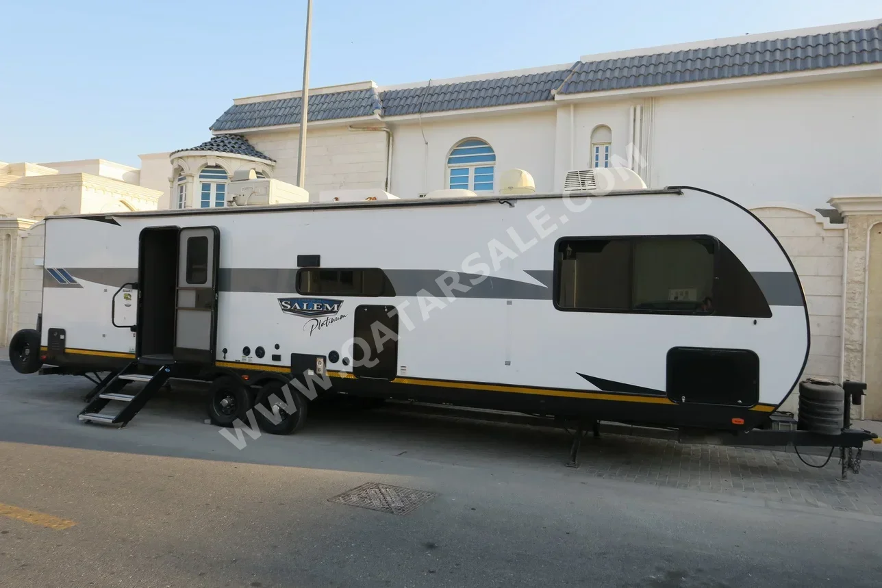 كرفان - فوريست رفر  - 2024  - أبيض