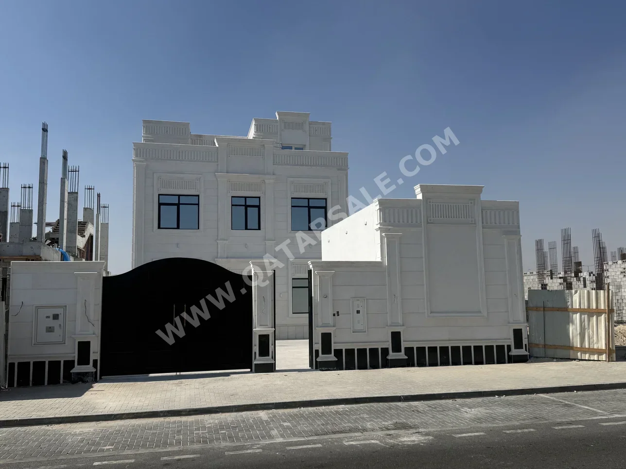 Family Residential  - Not Furnished  - Al Khor  - Al Khor  - 7 Bedrooms