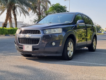 Chevrolet  Captiva  2012  Automatic  215,700 Km  4 Cylinder  Four Wheel Drive (4WD)  SUV  Gray