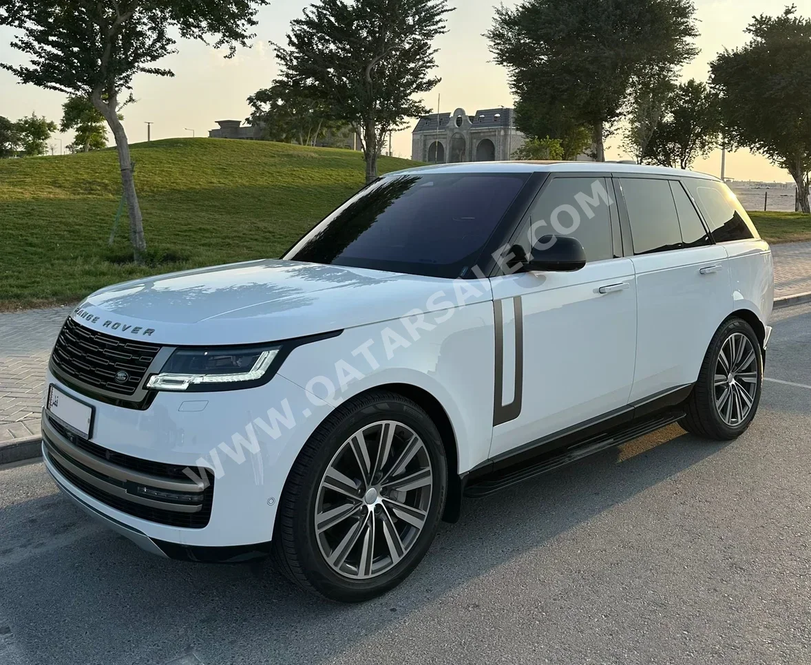 لاند روفر  رنج روفر  فوج اتش اس اي  2023  اوتوماتيك  59,500 كم  8 سلندر  دفع رباعي  اس يو في  أبيض  تحت الضمان