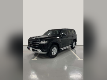 تويوتا  لاند كروزر  جي اكس  2024  اوتوماتيك  30,000 كم  6 سلندر  دفع رباعي  اس يو في  أسود  تحت الضمان